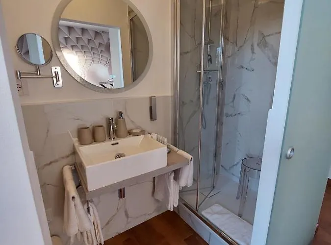 Rossodisera Vendégház Sarzana